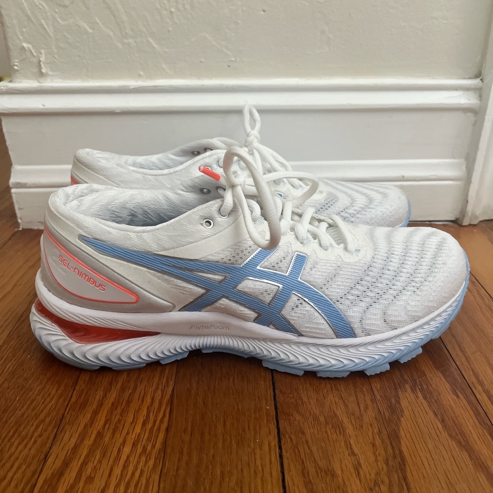 ASICS Gel Nimbus 22